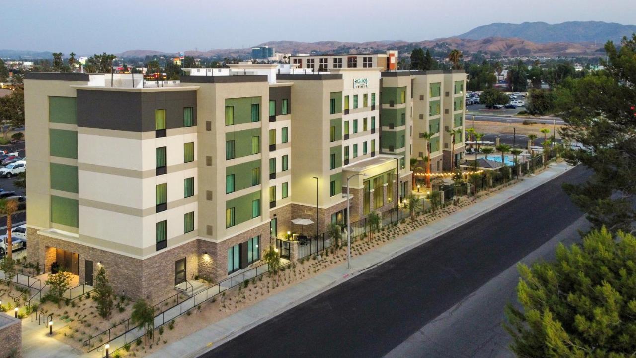 Staybridge Suites - San Bernardino - Loma Linda מראה חיצוני תמונה